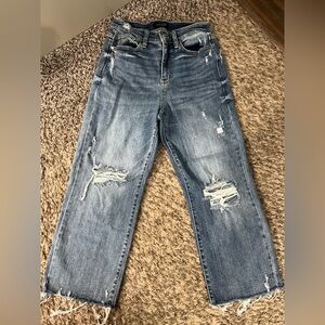 Judy Blue. Size 5/27. Wide leg, crop.